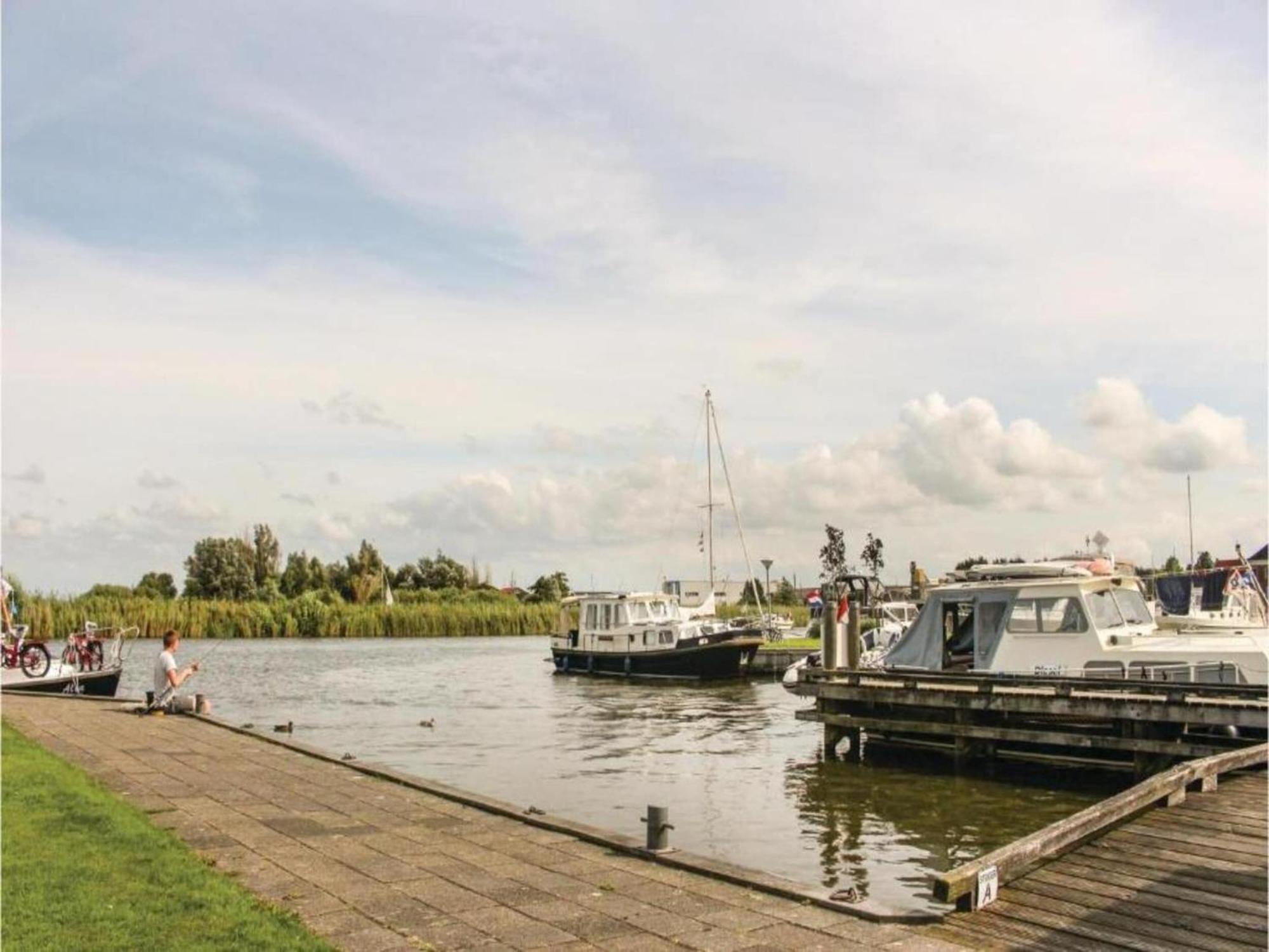 Farmhouse By Frisian Lakes With Private Mooring Casa vacanze Woudsend